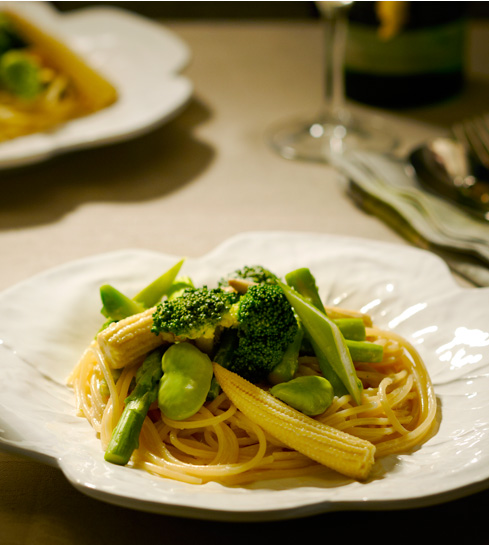 野菜たっぷりバーニャパスタの写真