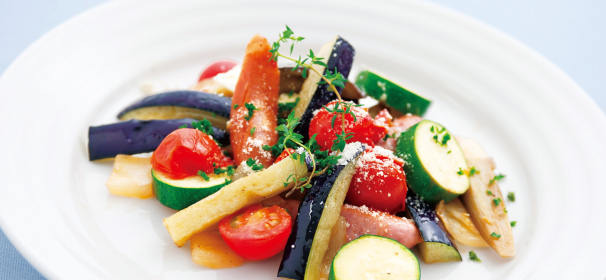夏野菜とソーセージの香り蒸し